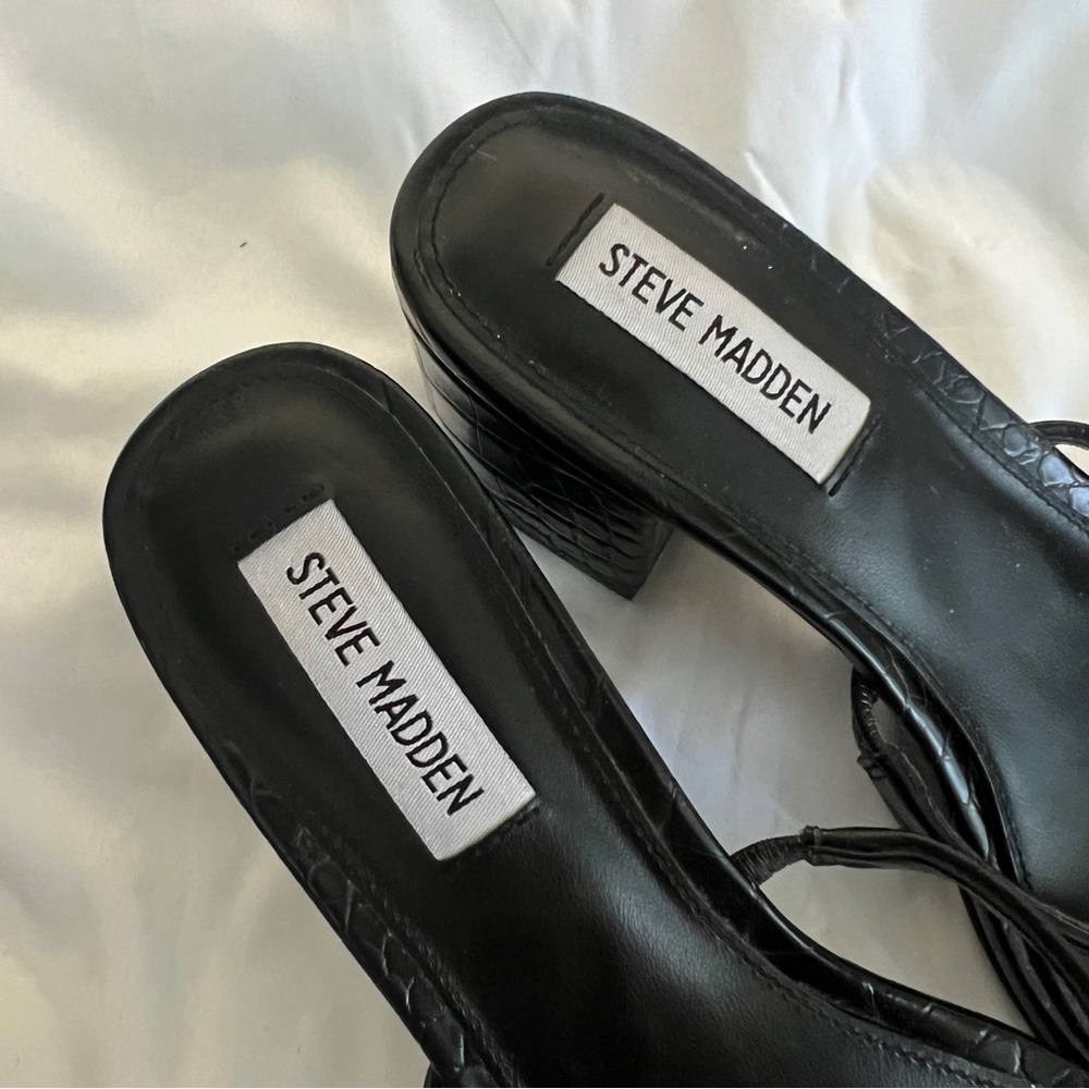 Steve Madden Black Croc-Embossed Heeled Sandals size 8.5 - Picture 2 of 4